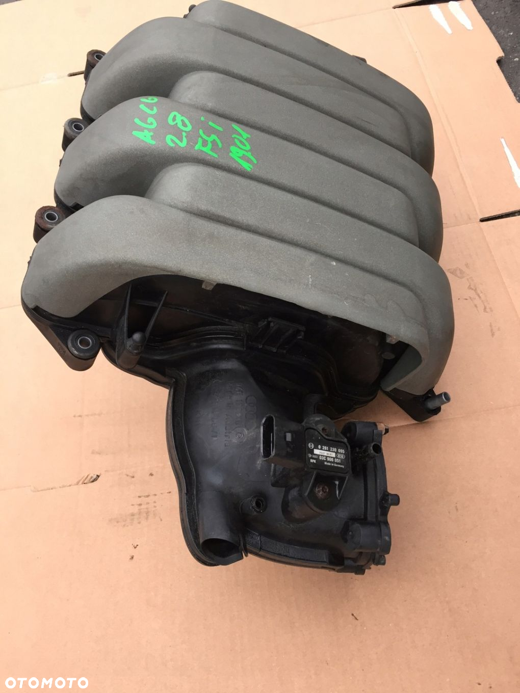 AUDI A6 C6 2.8 FSI KOLEKTOR SSĄCY 06E133210G - 2