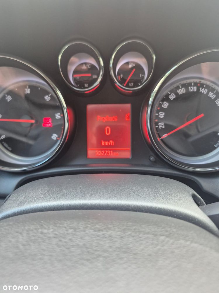 Opel Astra 1.7 CDTI Cosmo - 9