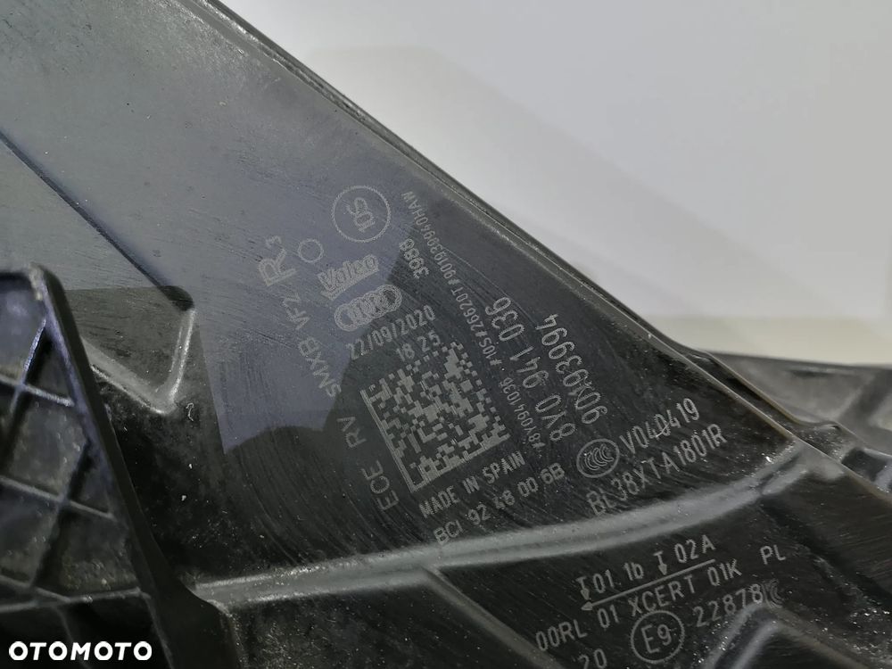 Lampa Przednia A3 S3 8Y0 Matrix FULL LED  Przed Liftem Idealna Przód Przednia - 3