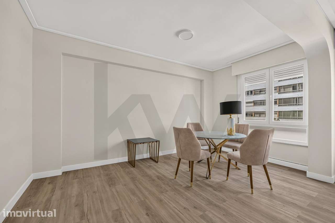 T4 Portela | 165m2 | Totalmente Remodelado - Grande imagem: 4/25