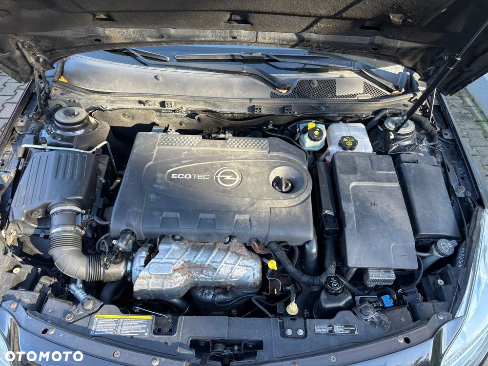 Opel Insignia 2.0 CDTI - 25