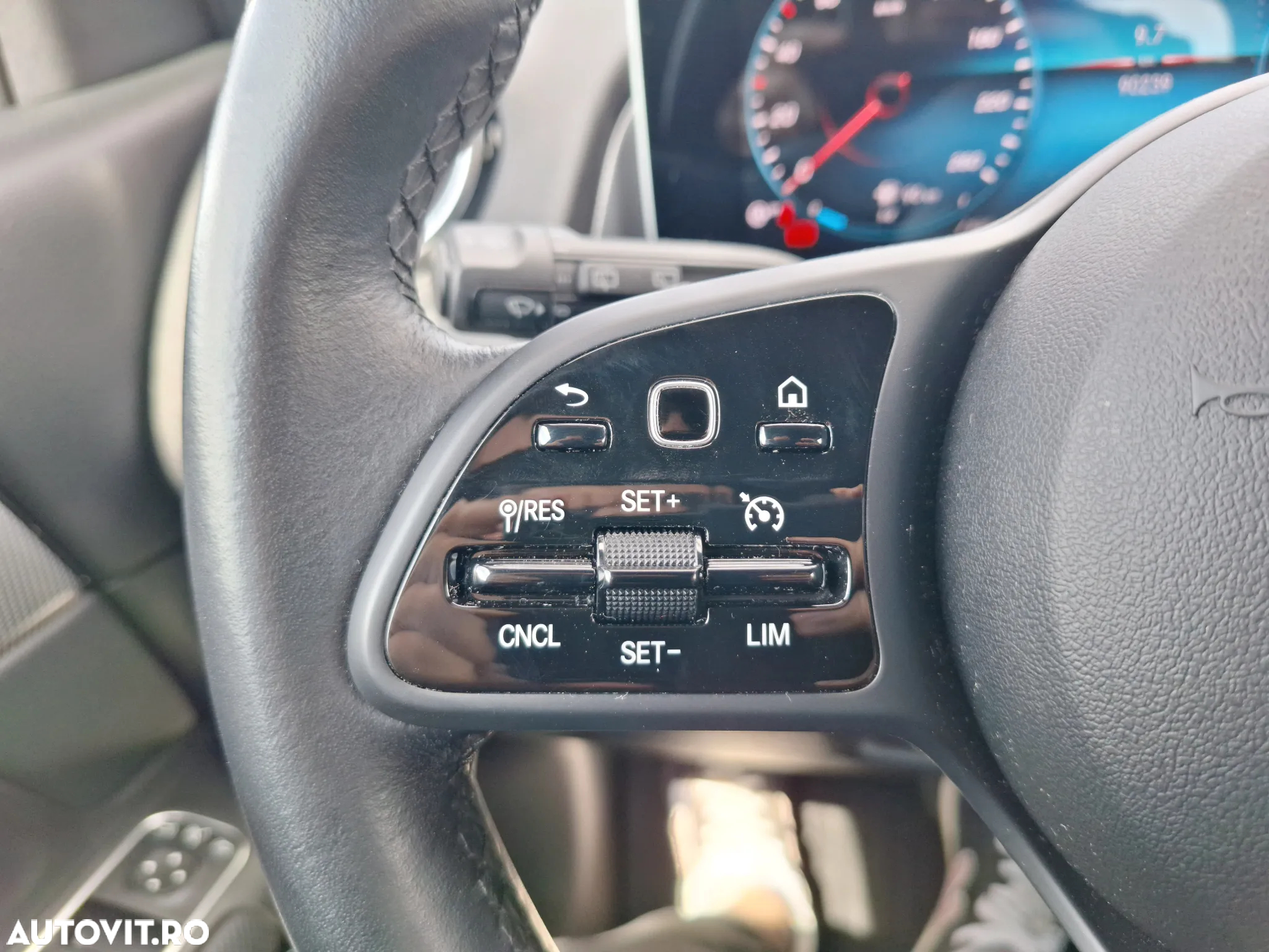 Mercedes-Benz GLB 250 4MATIC Aut. - 18