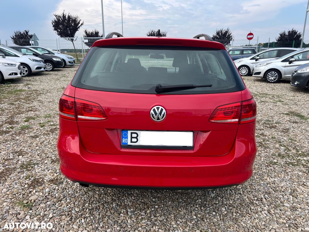 Volkswagen Passat 1.6 TDI BlueMotion Technology Trendline - 12
