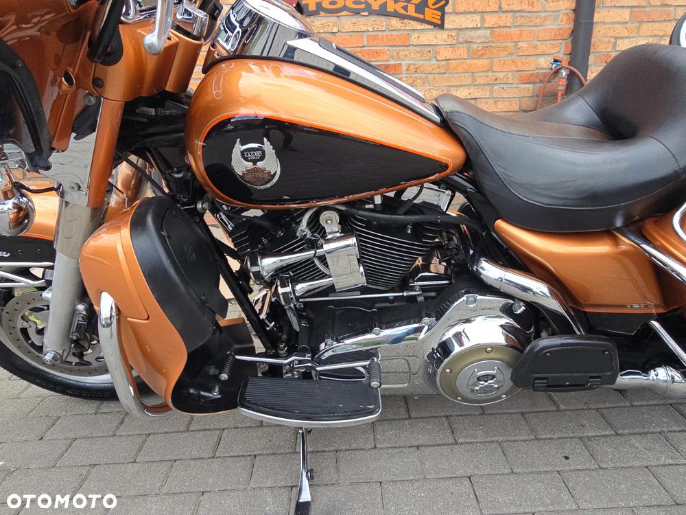 Harley-Davidson FLHTCU Ultra - 6