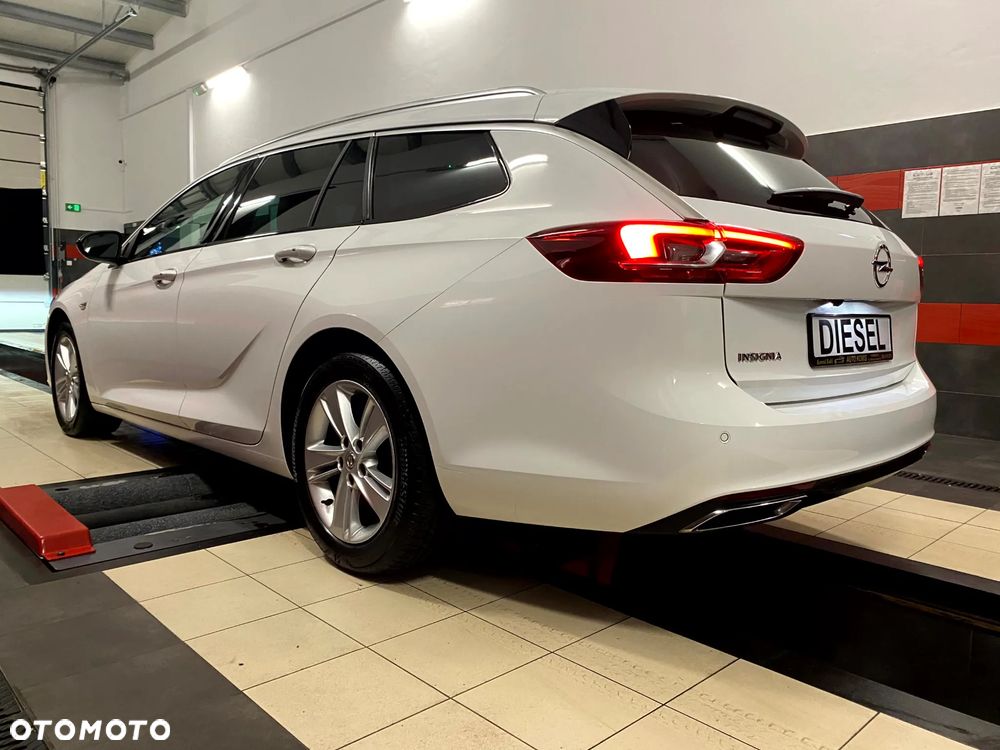 Opel Insignia 2.0 CDTI Business Elegance S&S - 9