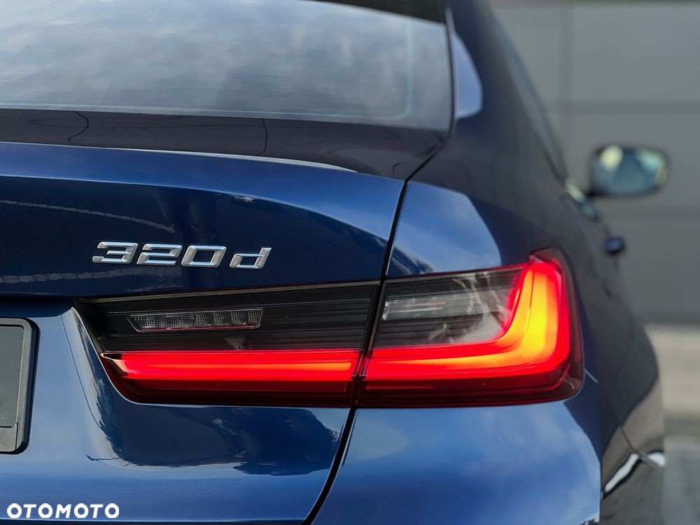 BMW Seria 3 320d Sport Line Shadow sport - 15