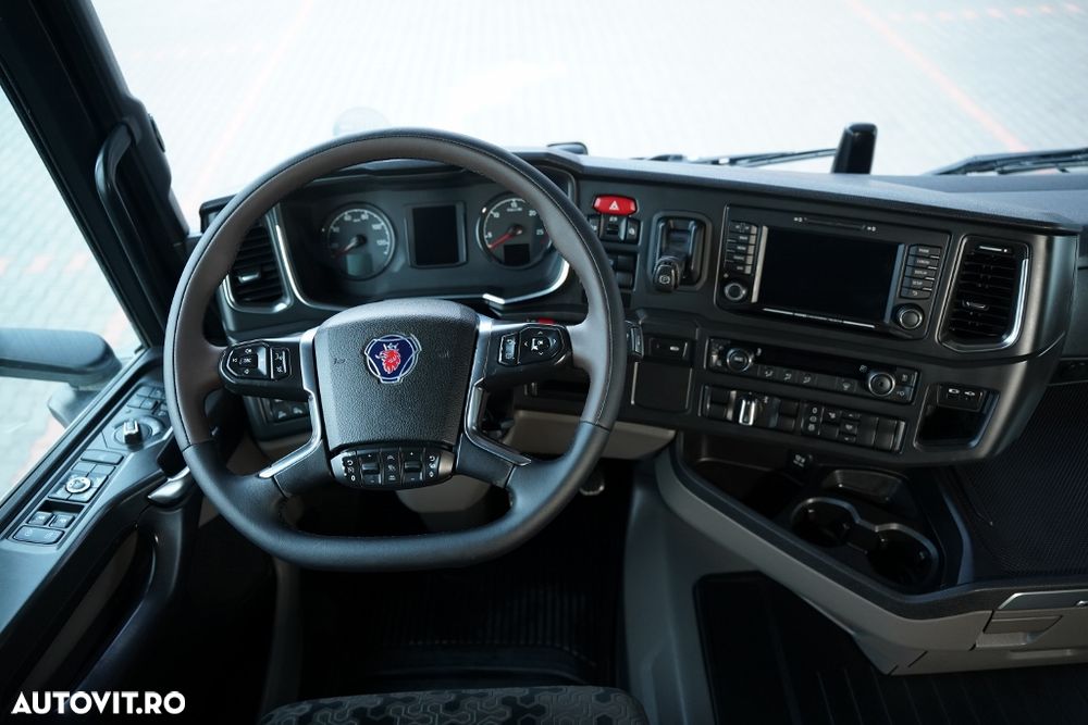 Scania R 520 / V8 / SISTEM HIDRAULIC / RETARDER / I-PARK COOL / FULL AIRMATIC / EURO 6 - 26