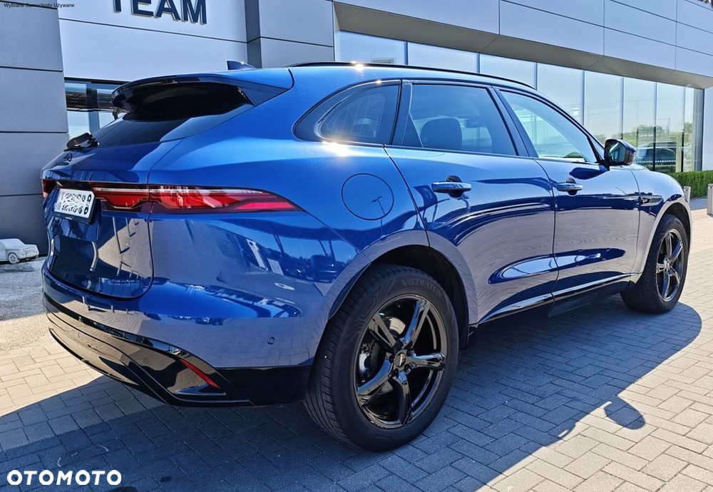 Jaguar F-Pace - 8