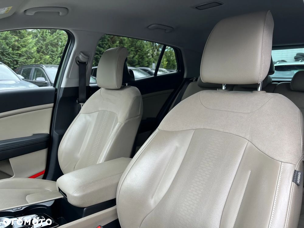 Kia Sportage 1.6 T-GDI HEV Business Line 2WD - 11