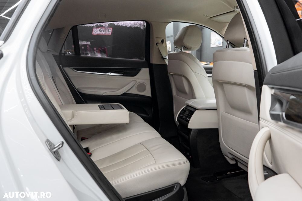 BMW X6 xDrive30d - 17