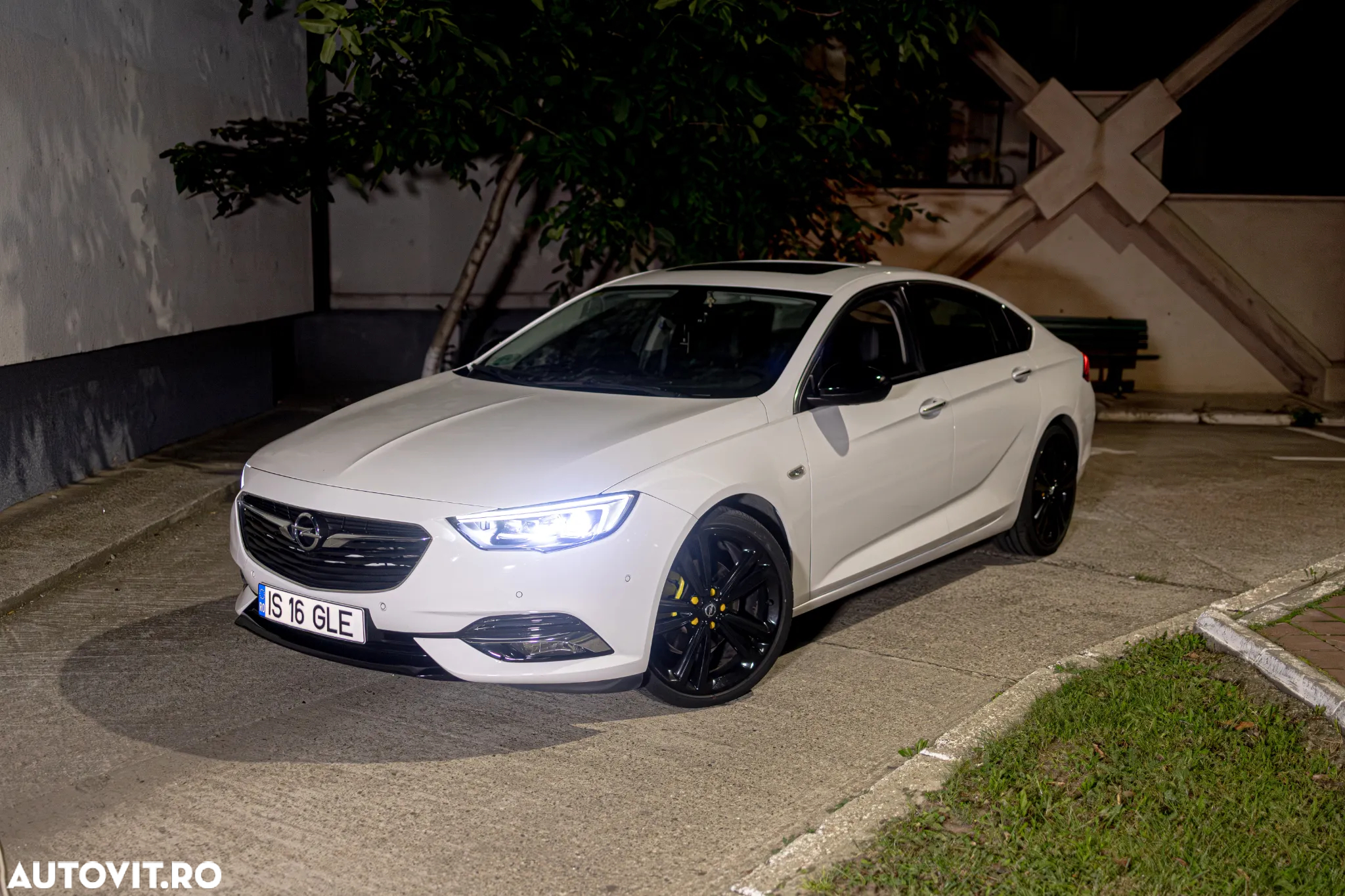 Opel Insignia Grand Sport 2.0 CDTI Start/Stop - 17