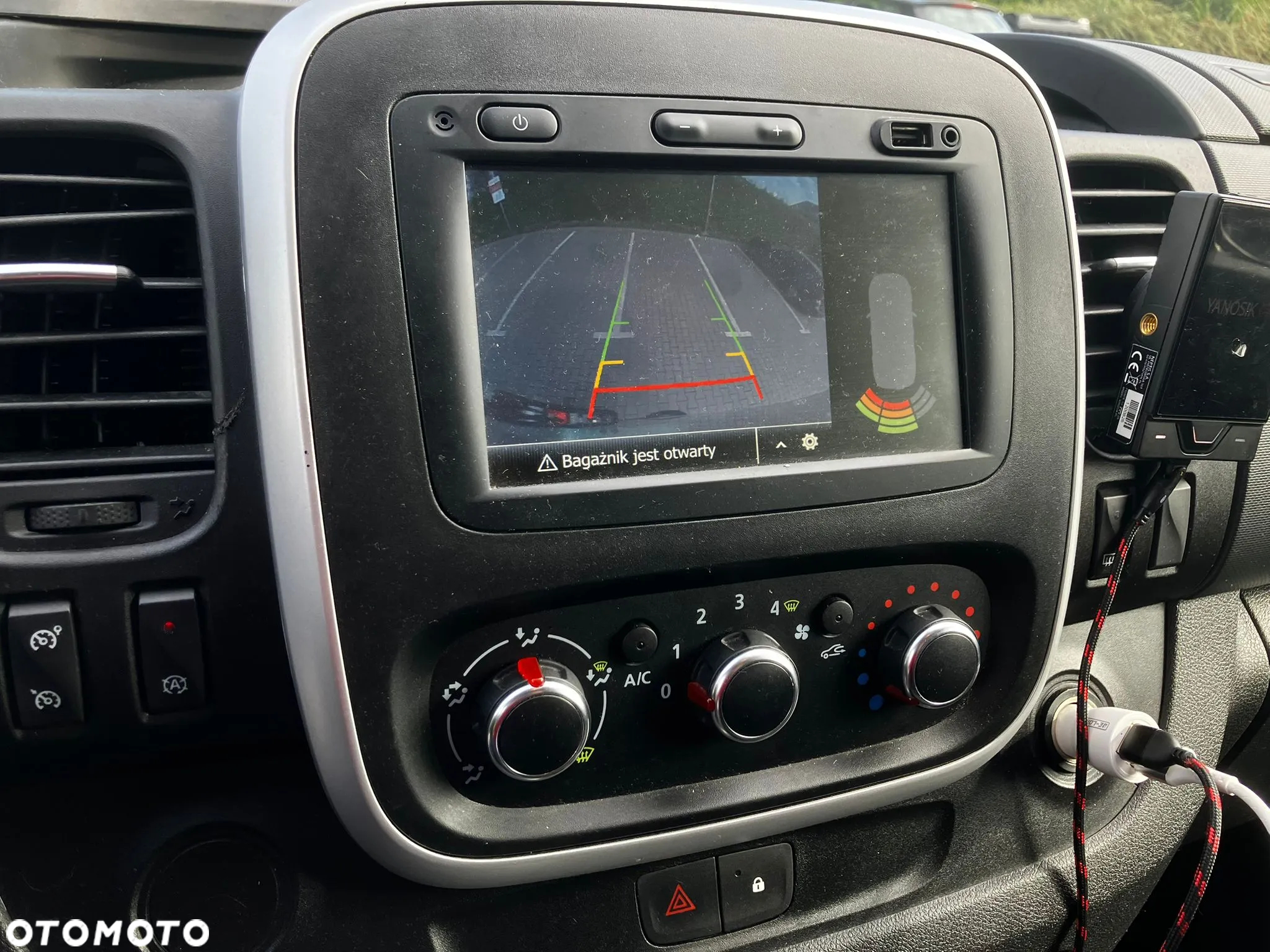 Renault Trafic Grand SpaceClass 2.0 dCi EDC - 11