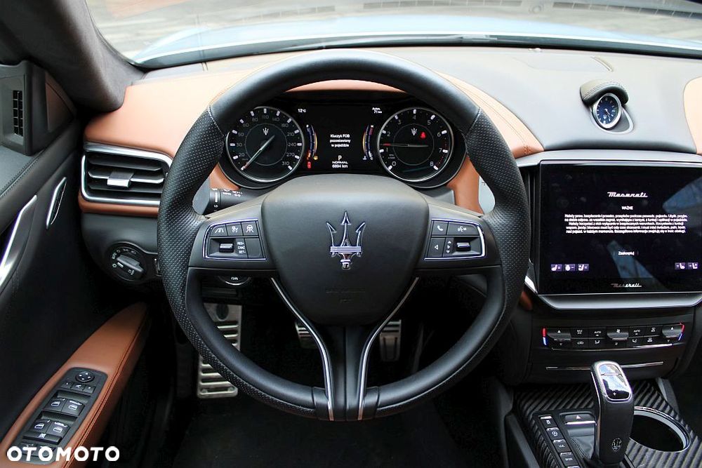 Maserati Ghibli - 25