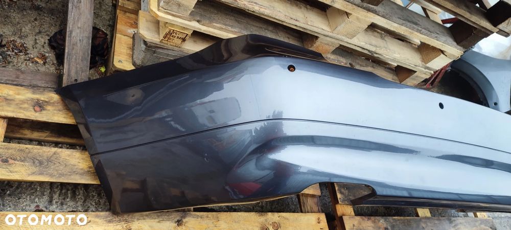 zderzak tył tylny bmw e90 e91 przedlift 04-08r sedan pdc z otworami pod czujniki A96 B39 A83 A22 C08 C06 A96 475 A300 B45 C10 C4W C09 F04 A89 B53 C4E 668 C2S C3N C1M C31 A72 C1X A45 A17 F20 F35 F36 F02 A75 A44 F03 751 F01 F40 F05 F19 C29 F31 B09 C55 F22 B44 C3C F11 C1R B55 B66 F43 F45 C16 B38 C1G A76 F42 C1E B35 F39 C1F C56 C4P C6R C6E F27 C5A B41 C68 C1D U91 C5Y P7Z B01 300 - 5
