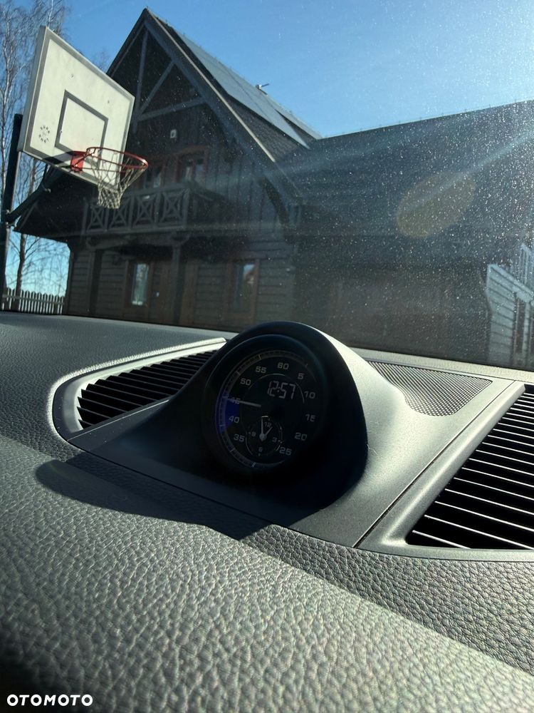 Porsche Macan Standard - 22