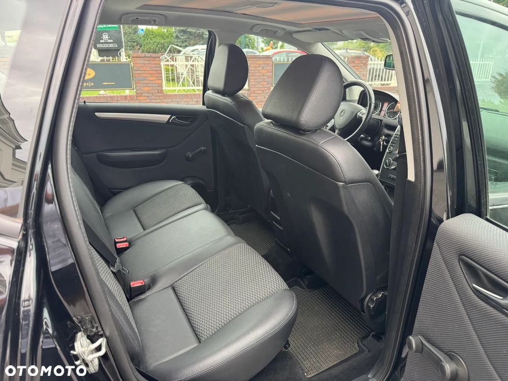 Mercedes-Benz Klasa A 150 BlueEFFICIENCY Avantgarde - 9