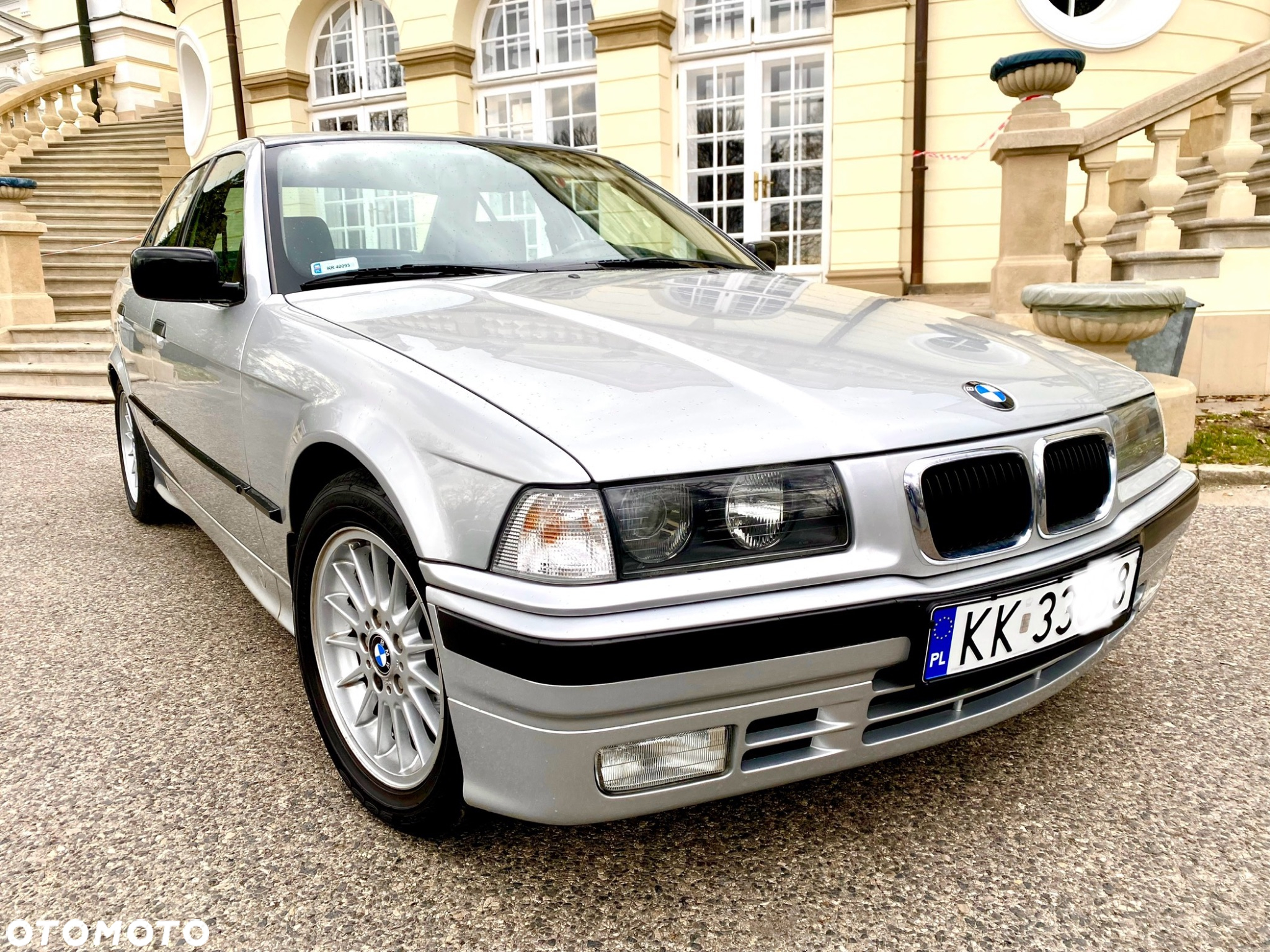 BMW Seria 3 316i Touring - 10