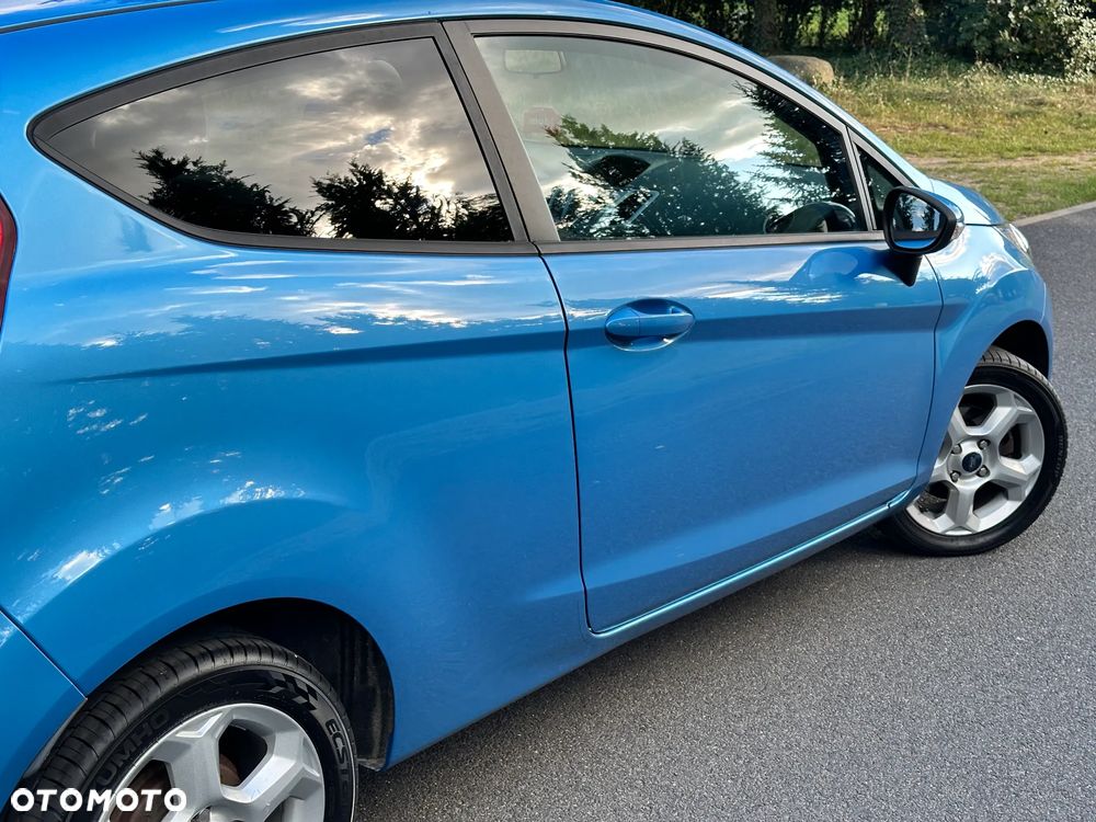 Ford Fiesta 1.25 Ghia - 13