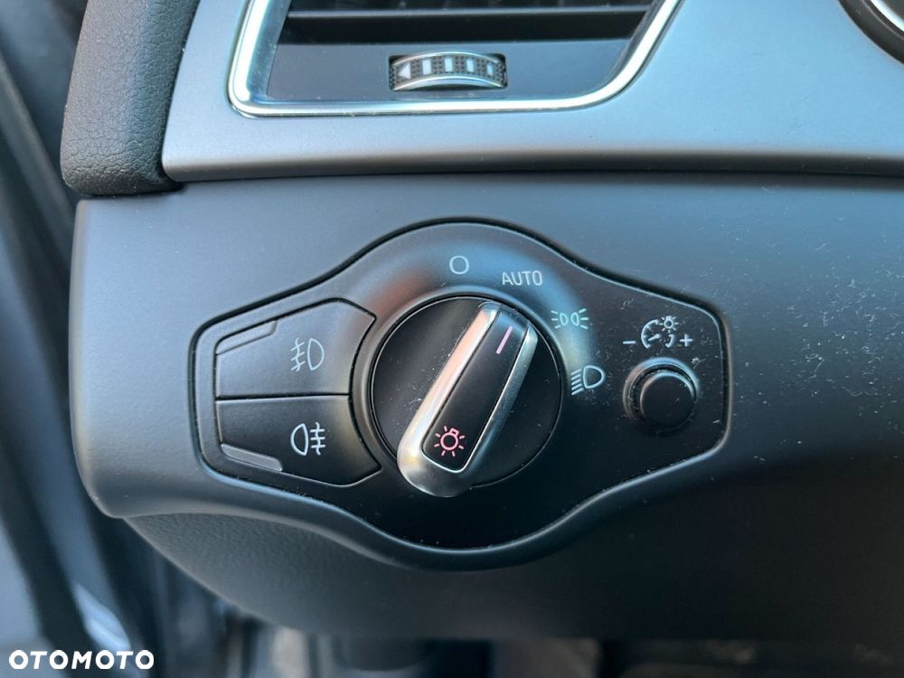 Audi A4 Avant 2.0 TDI DPF Ambition - 19