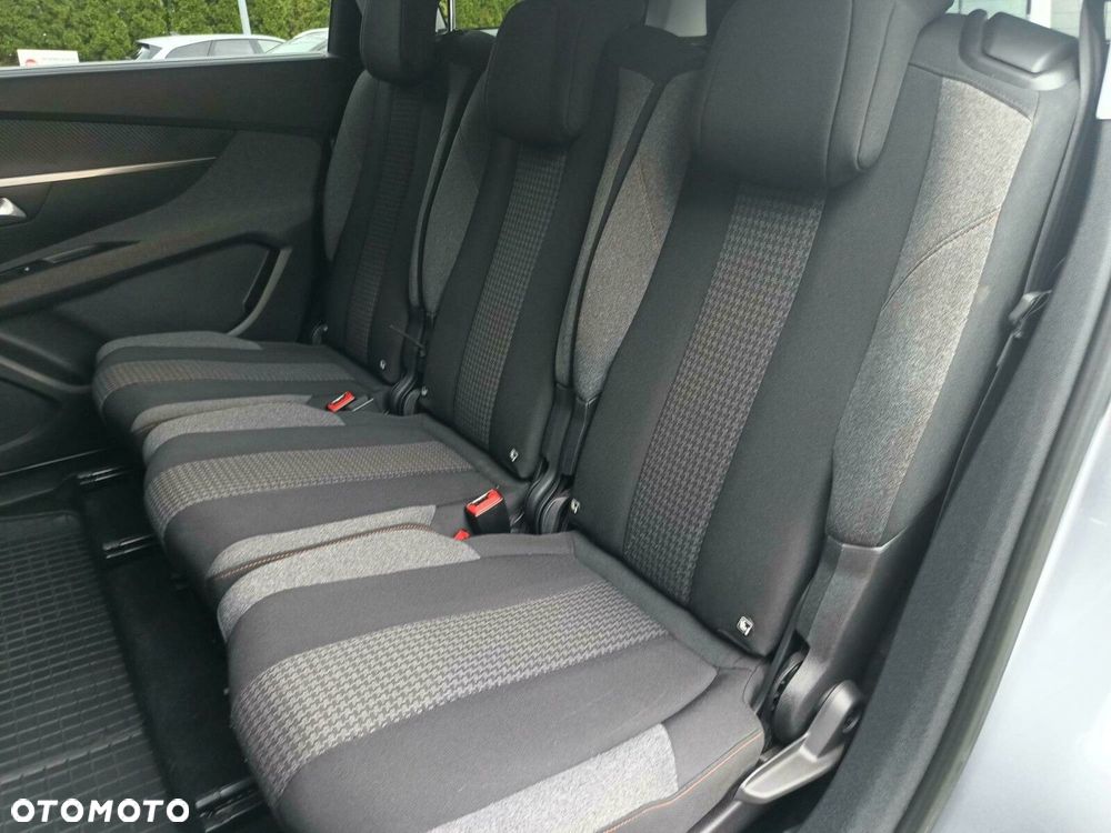 Peugeot 5008 - 20