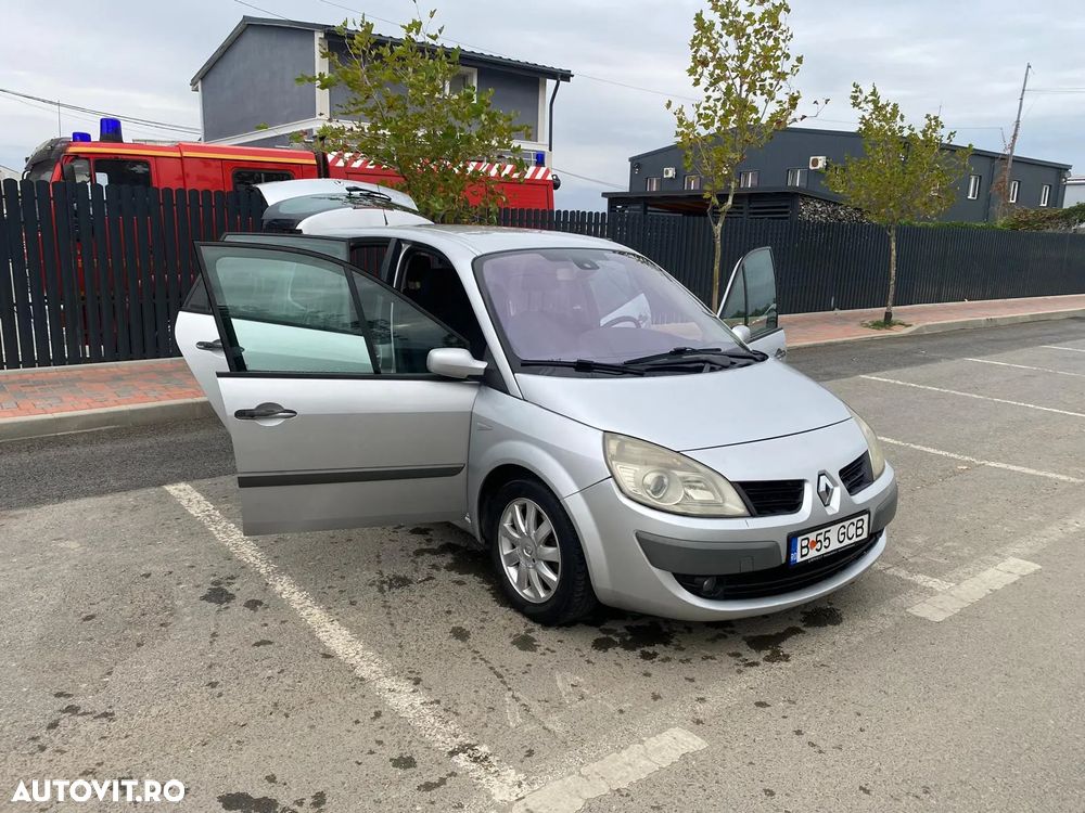 Renault Scenic - 22