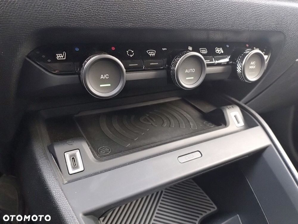 Citroën C4 1.2 PureTech Max S&S EAT8 - 18