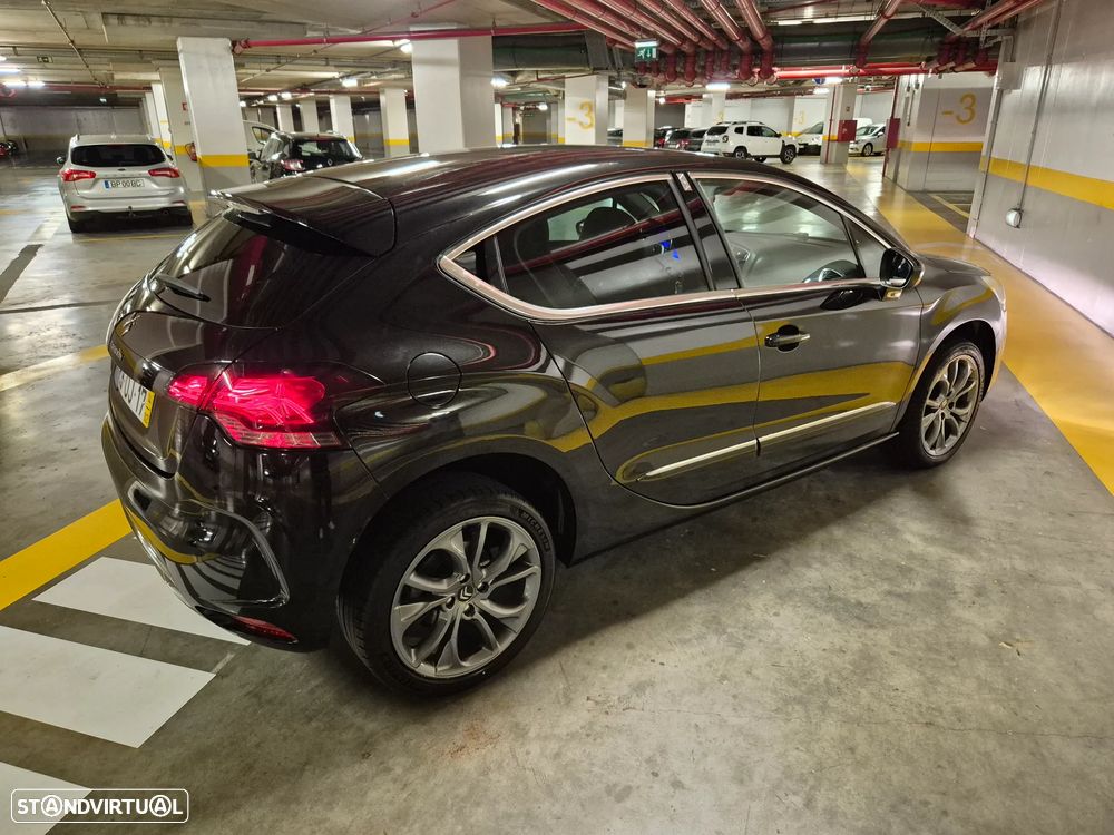 Citroën DS4 1.6 e-HDi So Chic - 9
