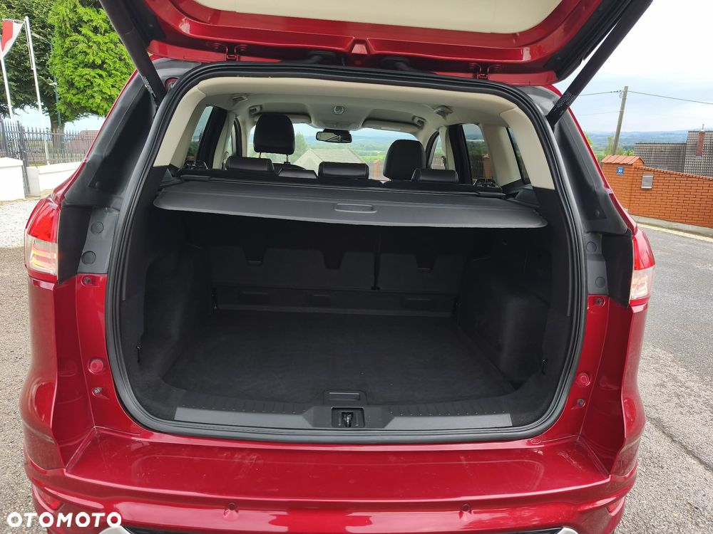Ford Kuga 1.5 EcoBoost 2x4 Titanium - 20