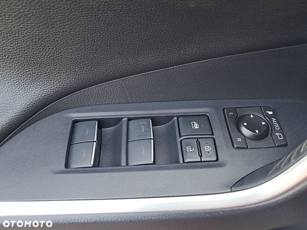 Toyota RAV4 - 23