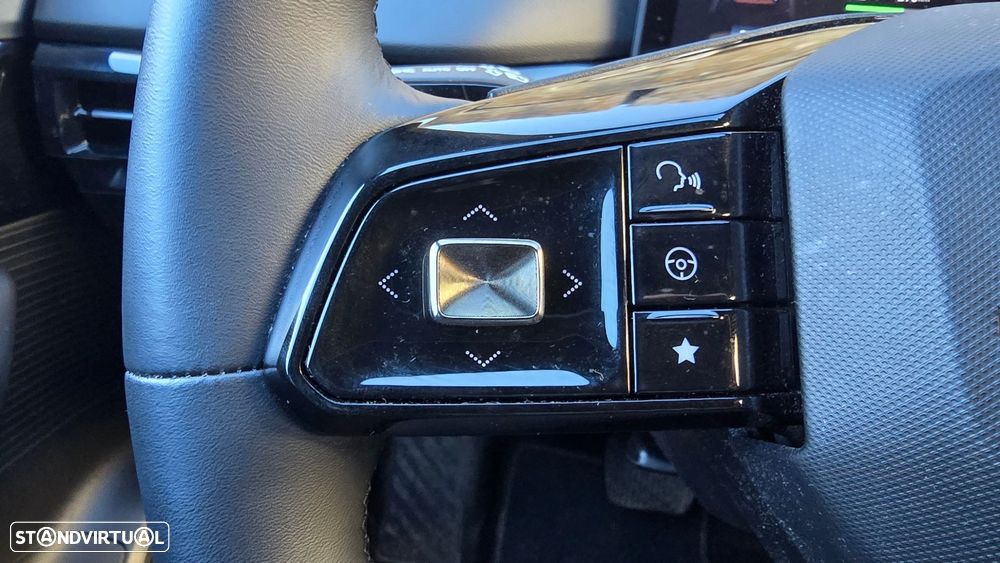 MG MG4 64 kWh Luxury - 14