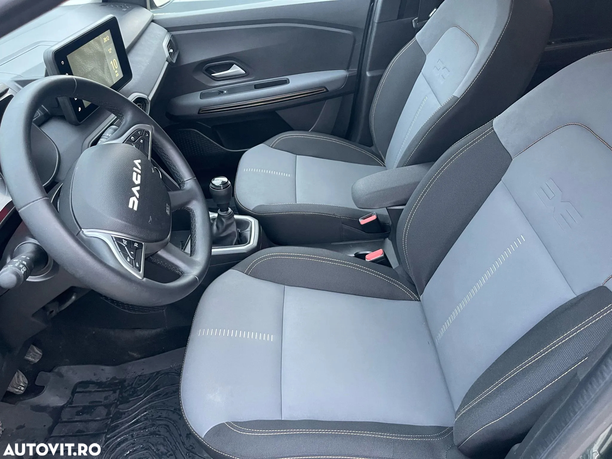 Dacia Jogger TCe 110 Extreme+ - 14