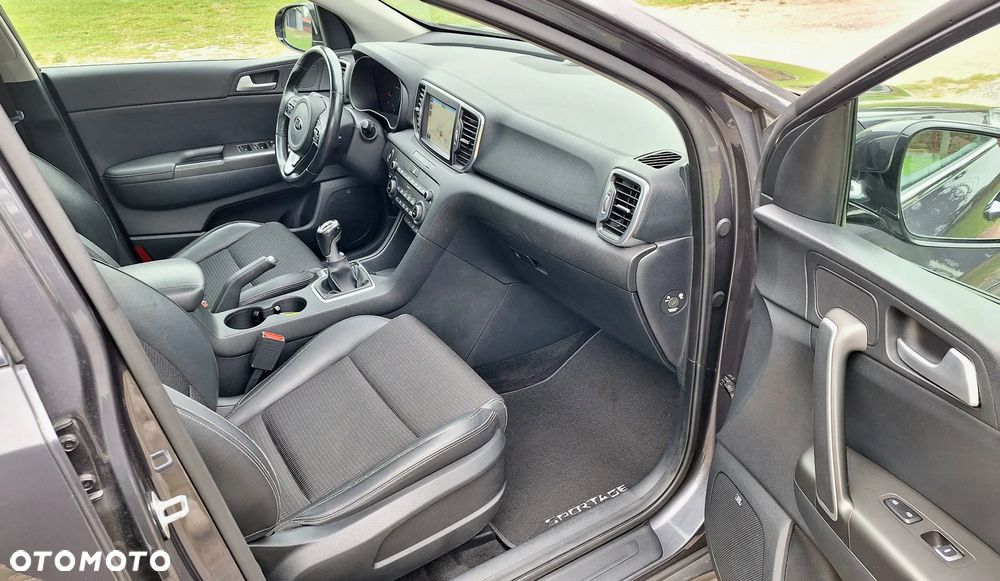Kia Sportage 1.7 CRDI 2WD Spirit - 29