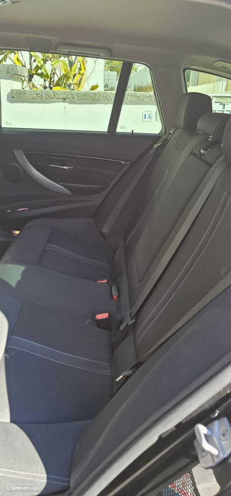 BMW 318 d Line Sport - 7