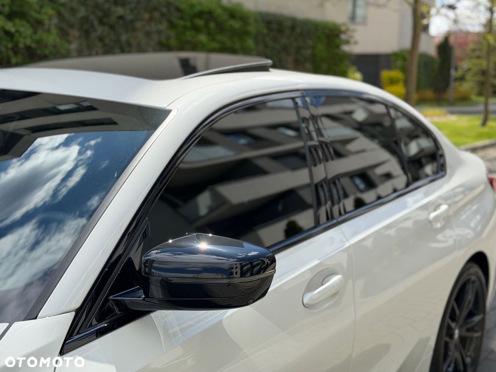 BMW Seria 3 330i M Sport - 7
