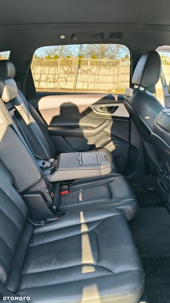 Audi Q7 - 17