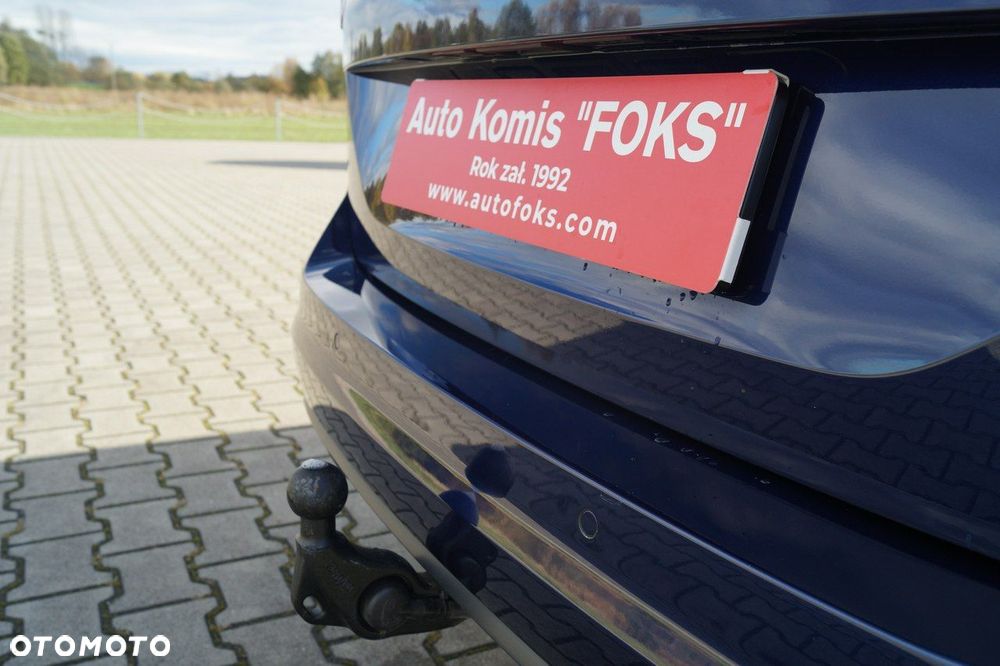 Volkswagen Touran - 18