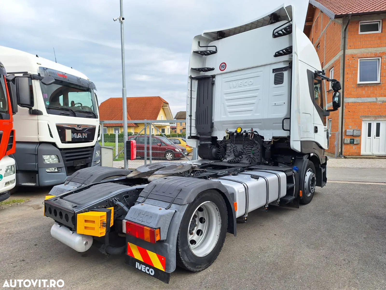 Iveco STRALIS  HIWAY - 8