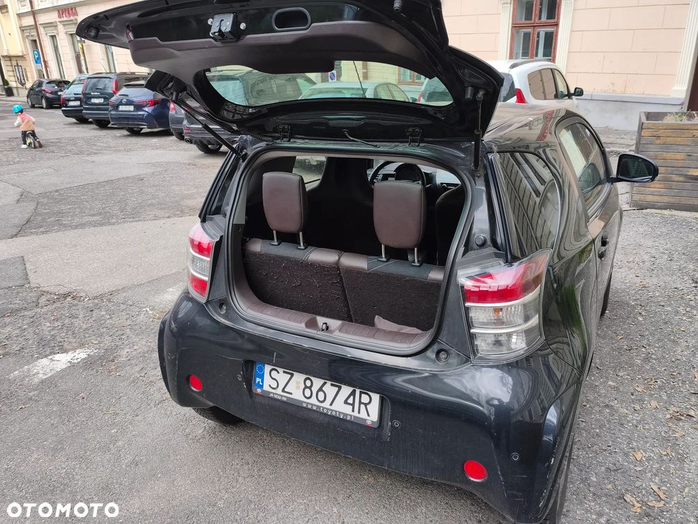 Toyota iQ 1.0 - 5