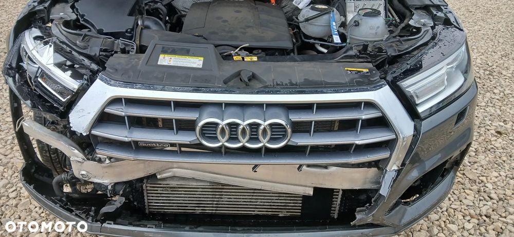 Audi Q5 50 TFSIe quattro S tronic S line business - 16