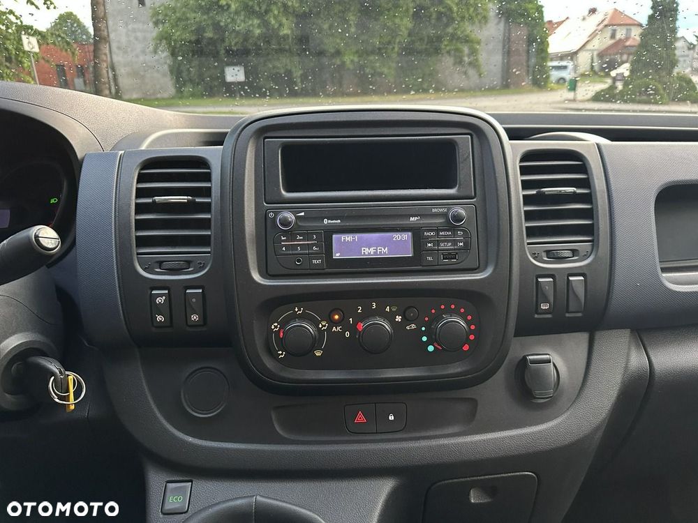 Opel Vivaro - 14