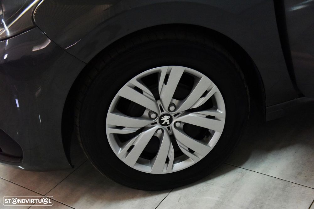 Peugeot 208 1.6 BlueHDi Active - 11