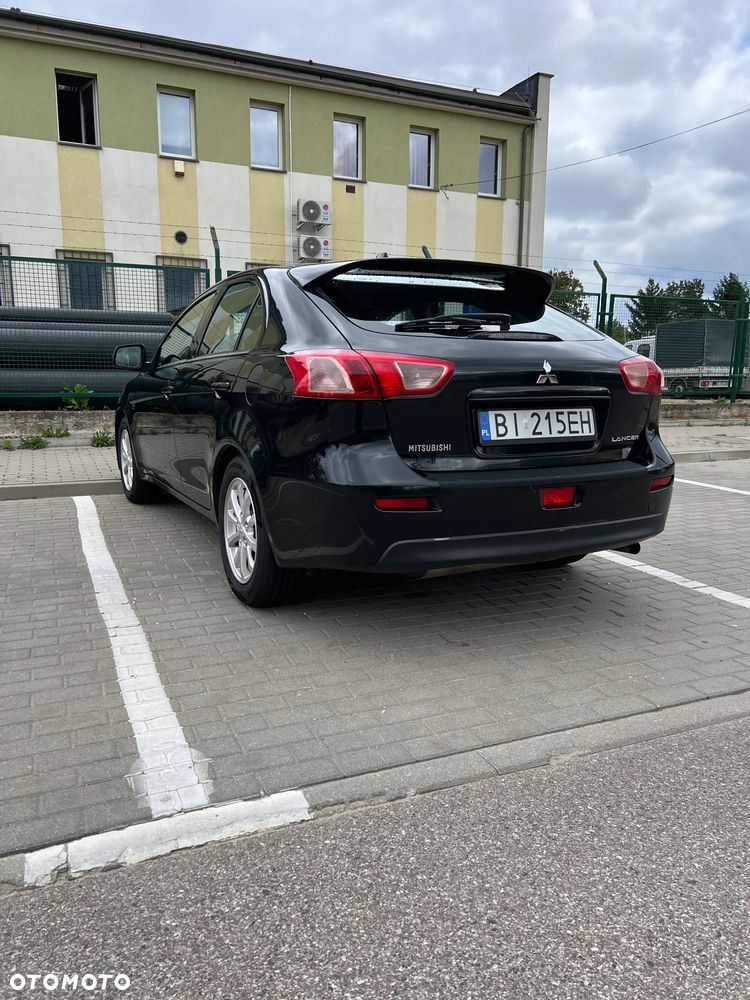 Mitsubishi Lancer 1.6 Intense - 12