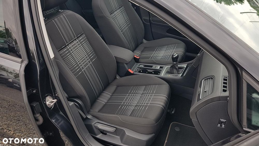 Volkswagen Golf 2.0 TDI BlueMotion Technology Lounge - 30