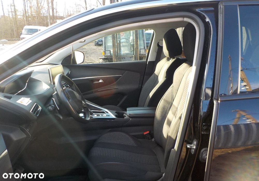 Peugeot 5008 - 16