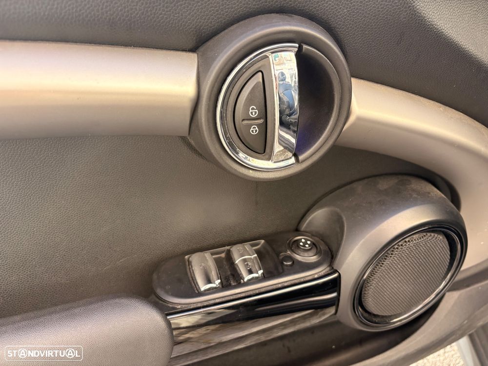 MINI Cabrio Cooper - 24