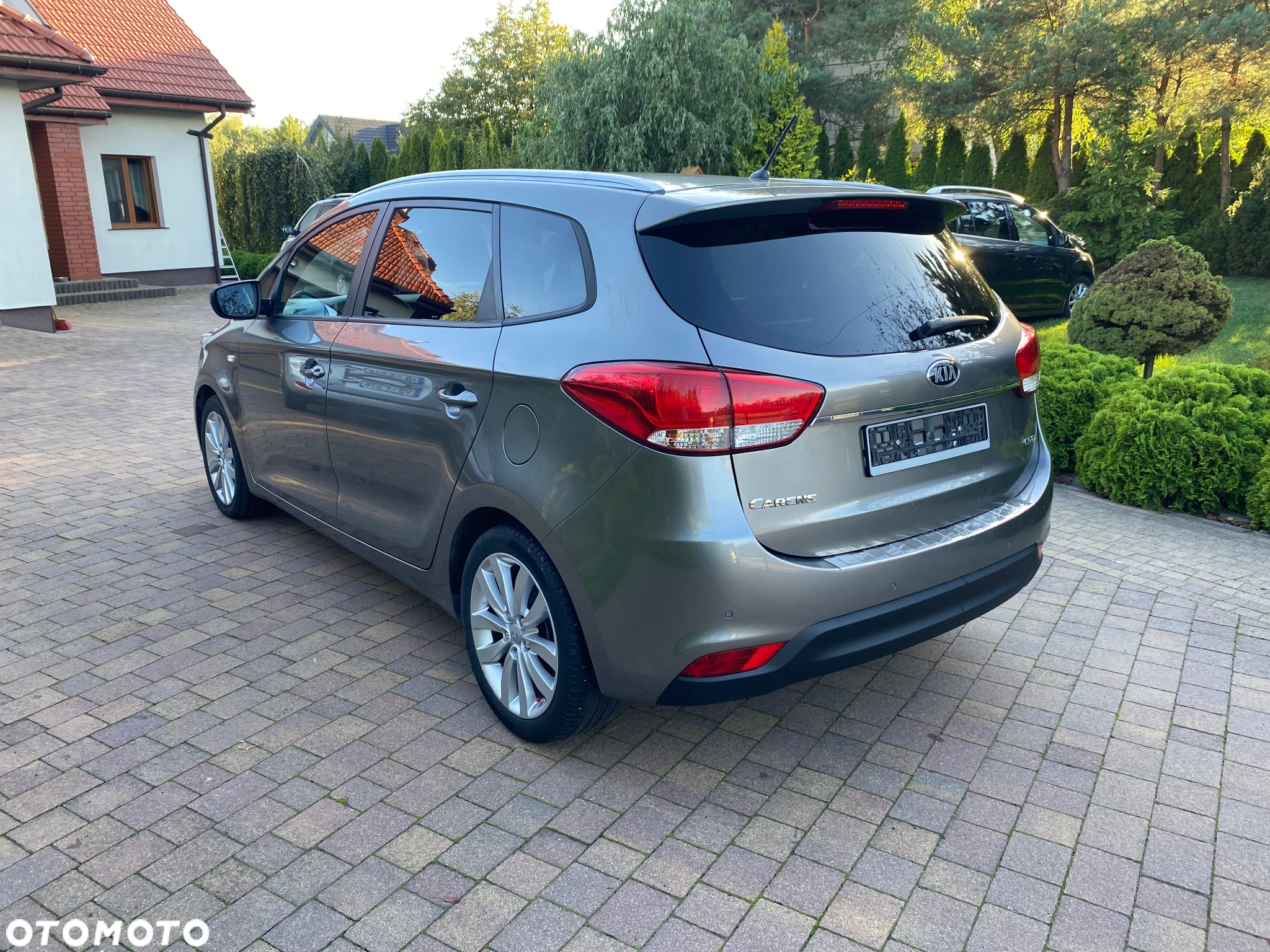 Kia Carens 1.7 CRDi Vision - 3