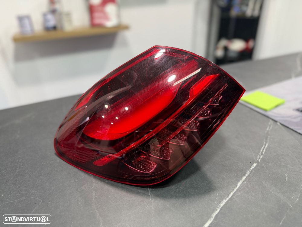 Farolim traseiro esquerdo Mercedes Class A W177 - 1