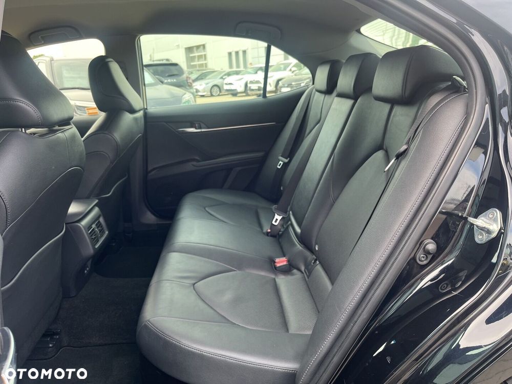 Toyota Camry 2.5 Hybrid Comfort CVT - 11