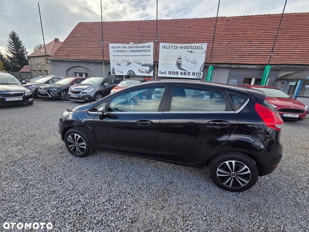 Ford Fiesta 1.6 TDCi DPF Titanium - 5