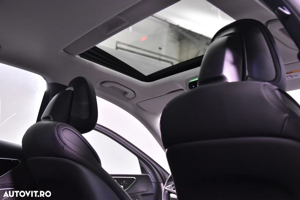 Mercedes-Benz C - 26